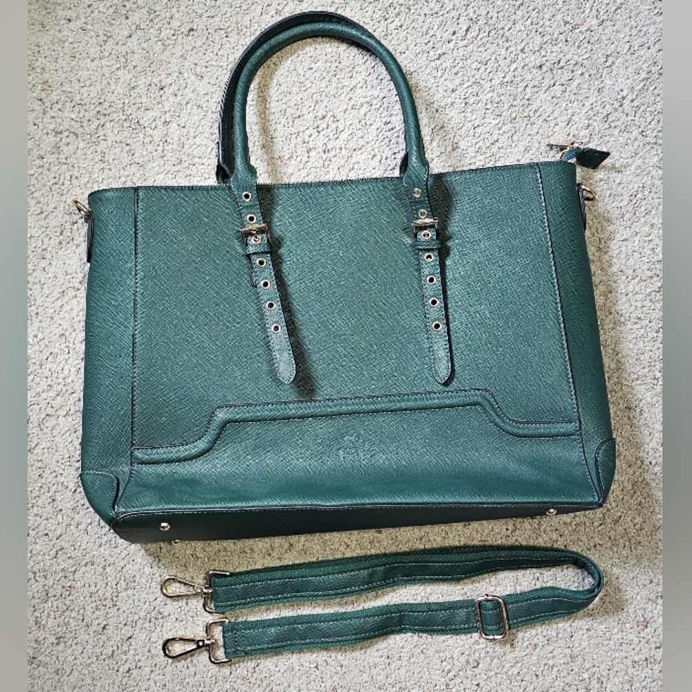 Ease Gave Laptop green bag